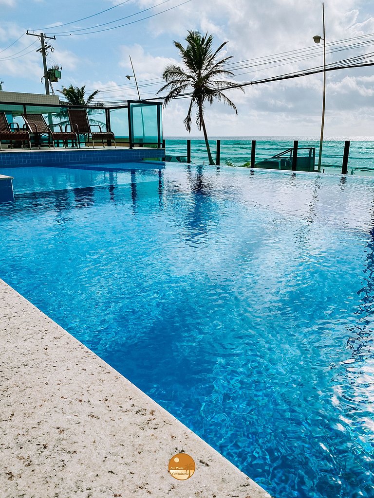 SEA VIEW, Infinity Pool, Foot in the Sand