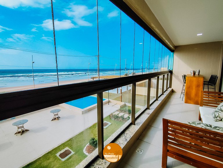 SEA VIEW, Infinity Pool, Foot in the Sand