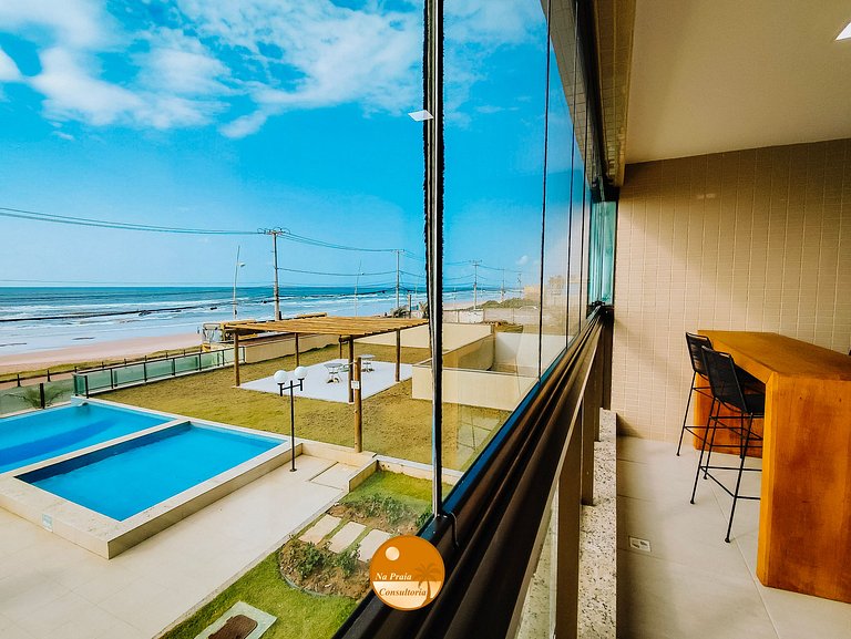 SEA VIEW, Infinity Pool, Foot in the Sand