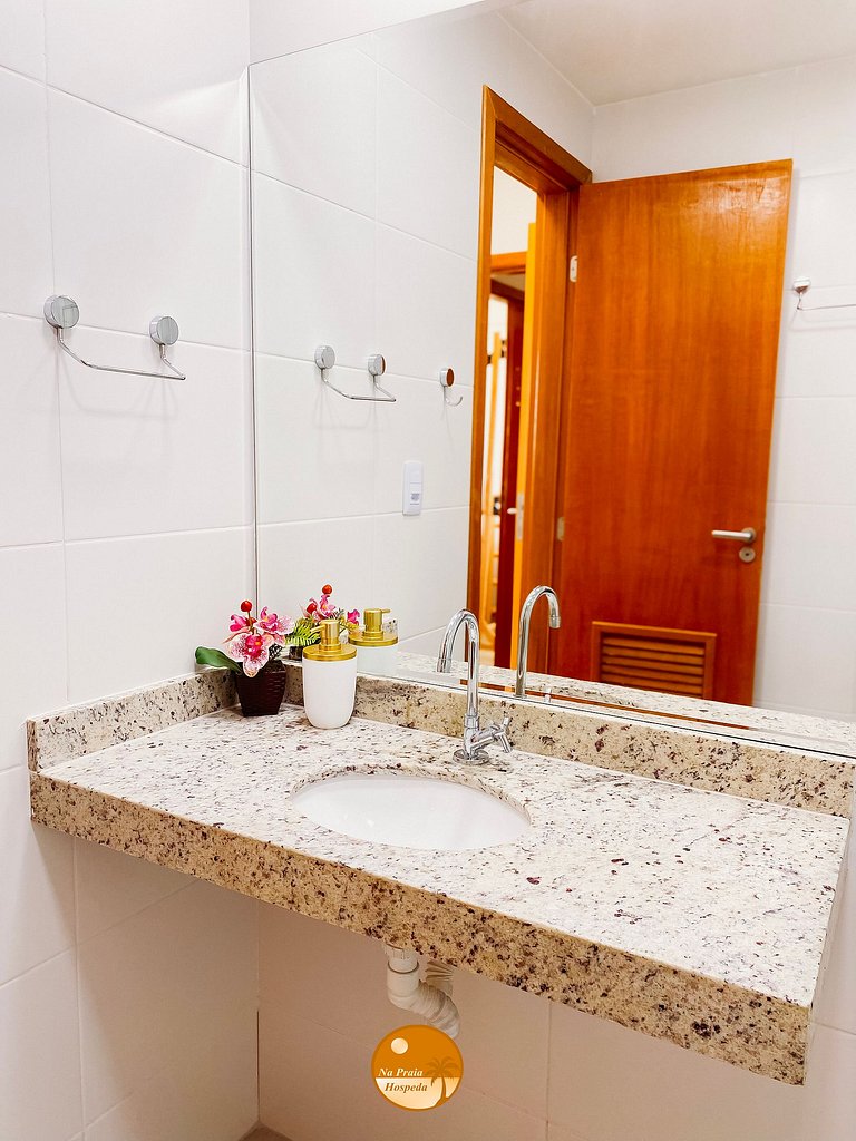 2Q Ar cond, Piscina, Beira Mar, Academia | BF02I