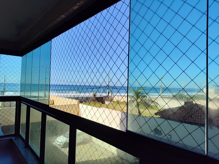 V105 - SEA VIEW, Infinity Pool, Foot in the Sand