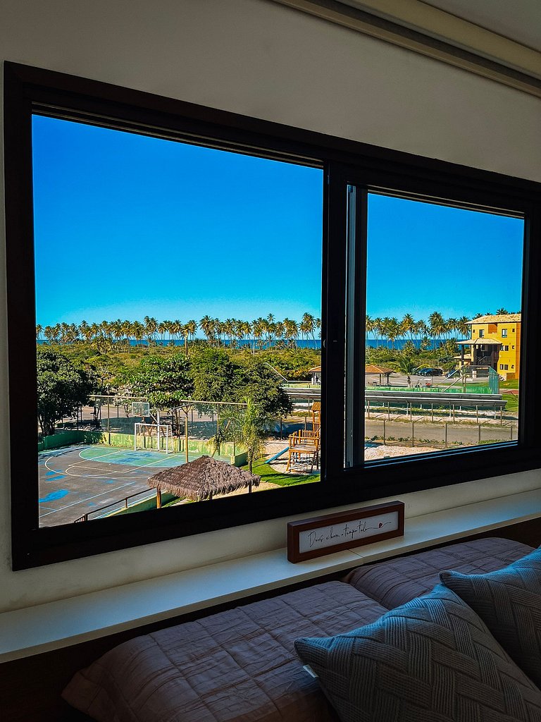Apto 3/4 com Varanda e Vista para o Lago e Mar